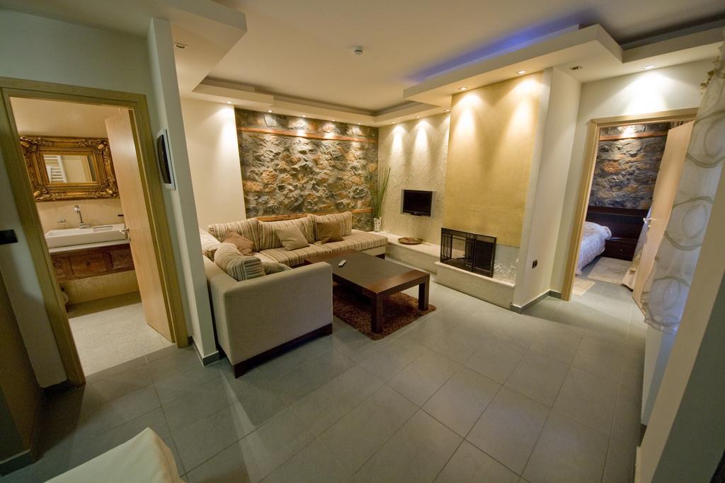 Onar Guesthouse Agios Athanasios (Pella) Exterior foto